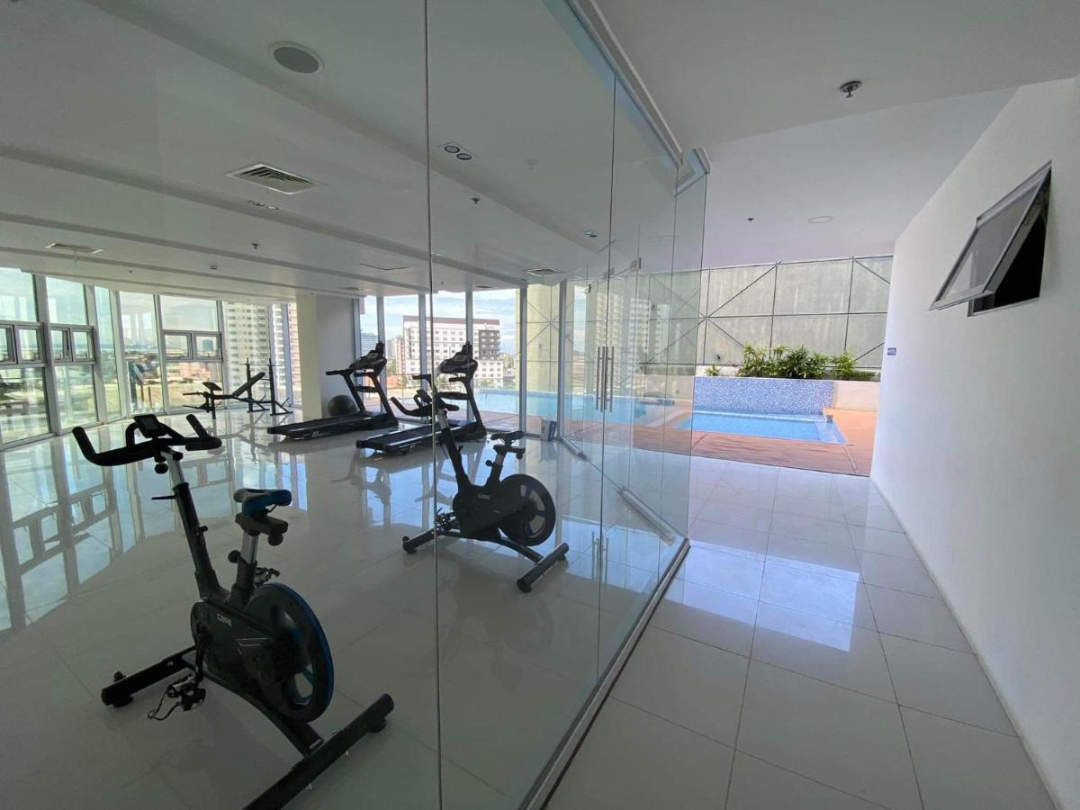 Inspiria Davao Aparthotel Bagian luar foto