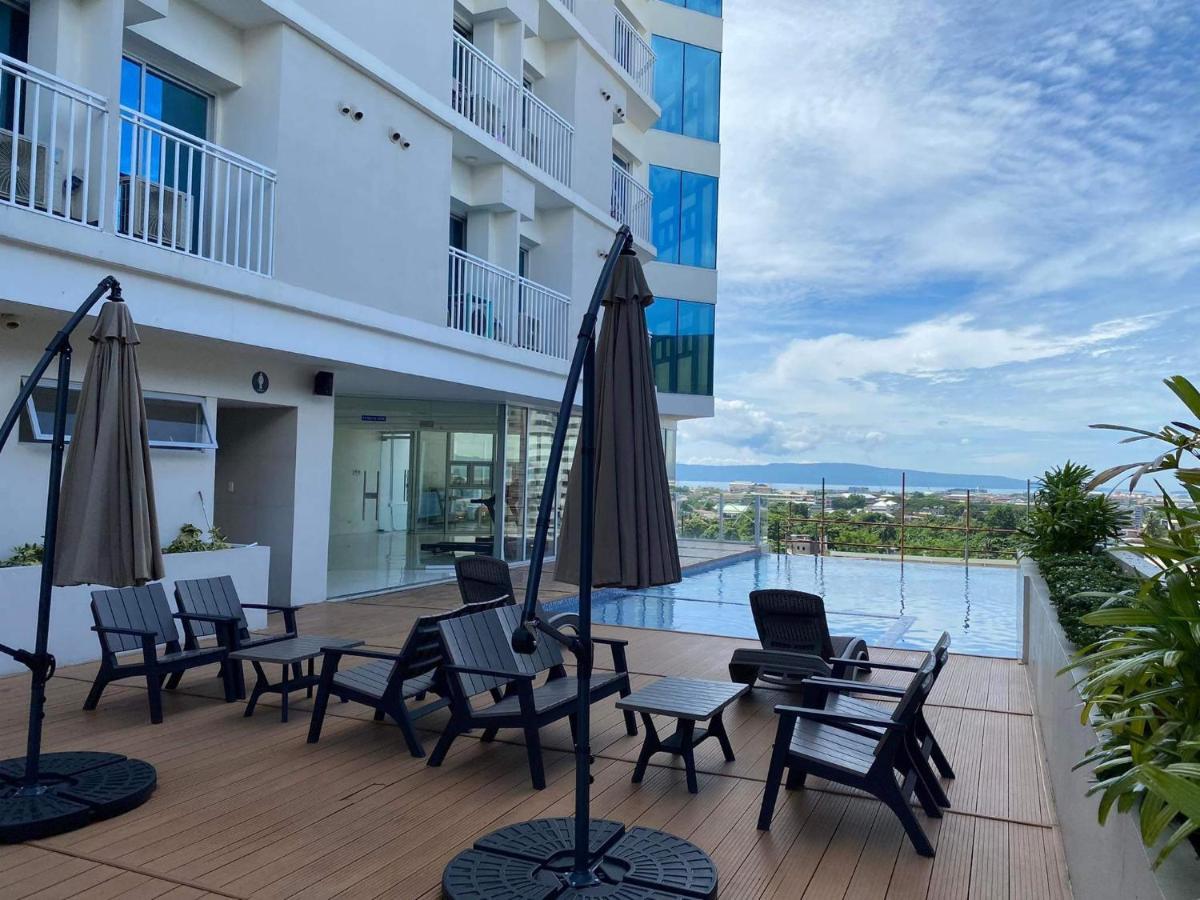 Inspiria Davao Aparthotel Bagian luar foto
