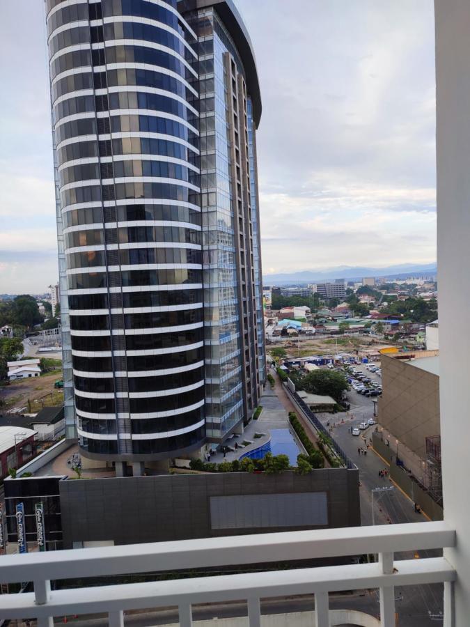 Inspiria Davao Aparthotel Bagian luar foto